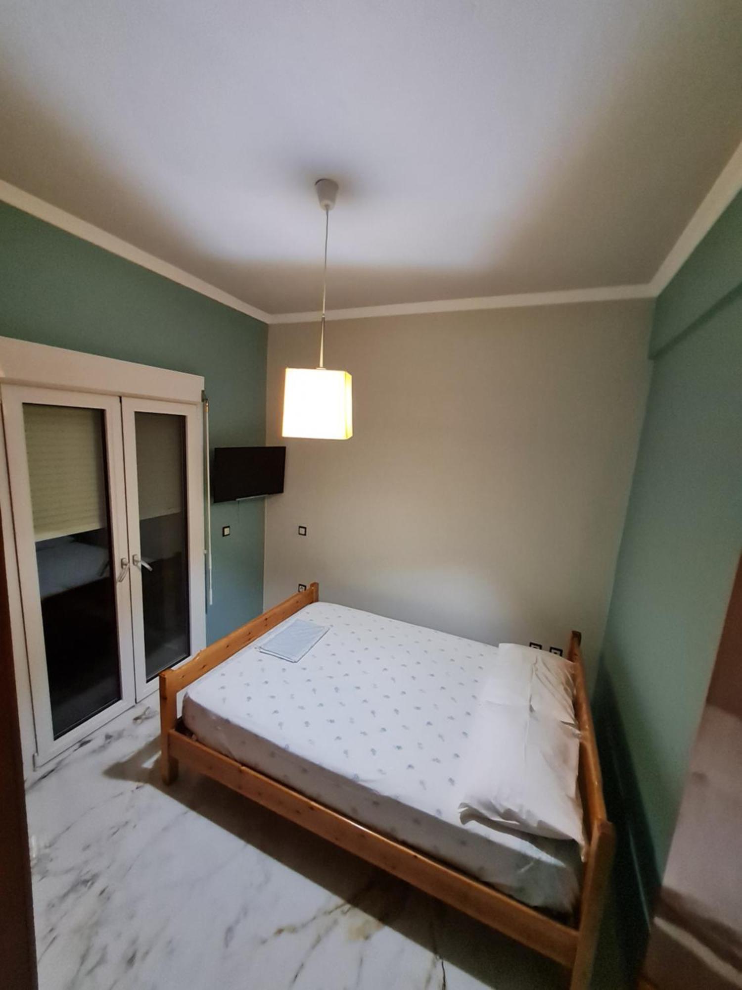 Dimitris Apartments Nea Plagia Bagian luar foto